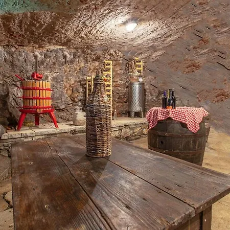 Robida Apartment *