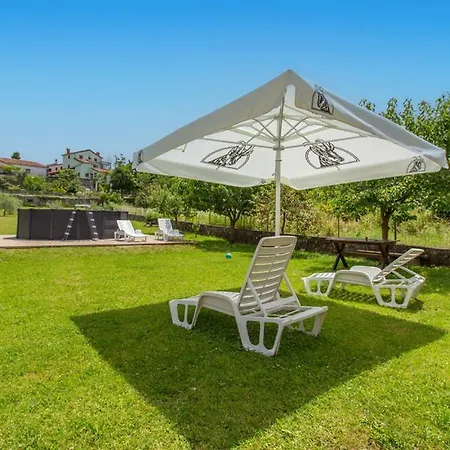 Robida Apartment Sezana