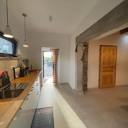 Robida Apartman *
